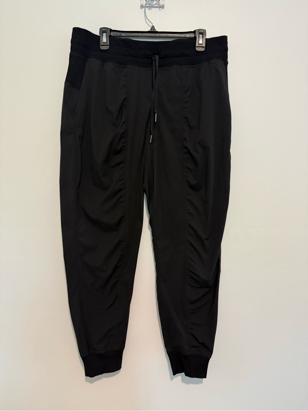 Lululemon Dance Studio Mid Rise Jogger Pants Black Size 14 (Waist-36'') - Picture 2 of 3